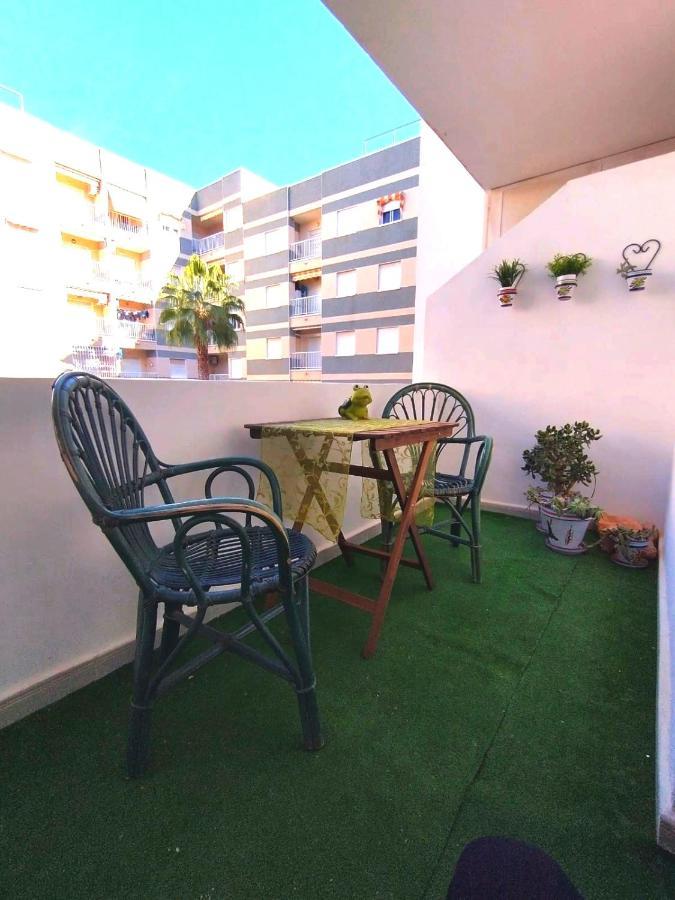 טורבייחה Colorful Apartment מראה חיצוני תמונה